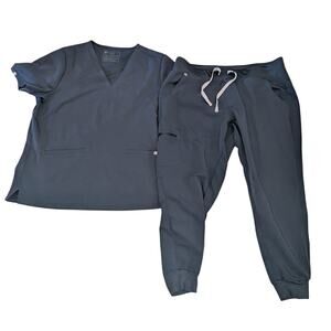 Figs Women's Scrub Set in Dark Gray